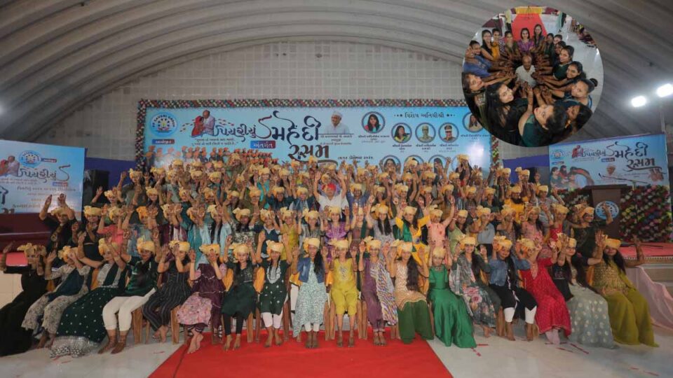 mehndi-was-put-on-more-than-5300-hands-and-its-color-blossomed-as-happiness-on-the-faces-of-the-daughters-surat-news